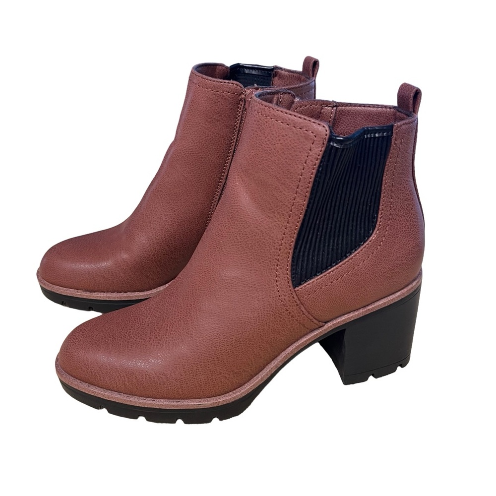NEW Naturalizer MadalynnGore Brown Lug Ankle Boots Women Sz 7.5 Water Repellent